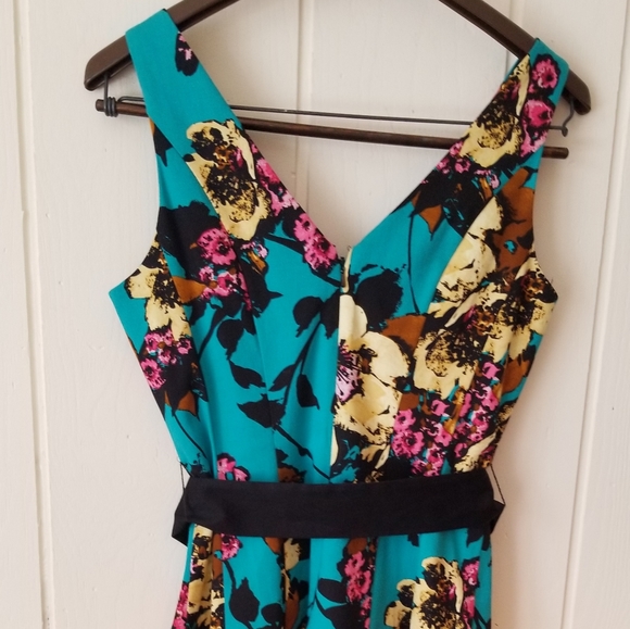 Fun floral print dress - Picture 7 of 8